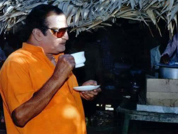 ప్రతిపక్ష నాయకుడు చంద్రబాబు గారు NTR గారిని వెన్నుపోటు పొడిచారని విమర్శిస్తూ ఉంటారు ఈ విషయం ఈ సినిమాలో చూపి౦చబోతున్నారా?