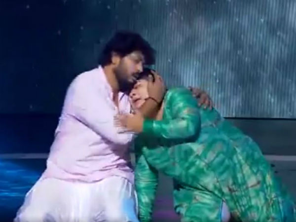 ఆ జంటను చూసిన తర్వాత రేణు దేశాయ్ భావోద్వేగం