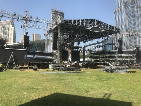 రెహమాన్ లైవ్ పెర్ఫార్మెన్స్