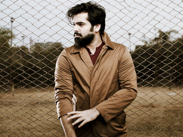  తెర వెనుక.. తెర ముందు