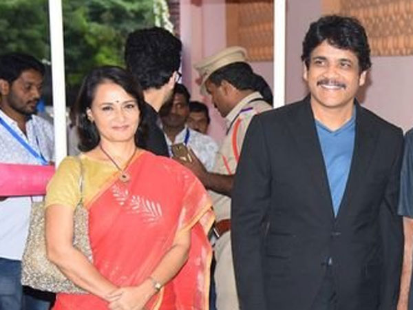 అమలలో ఎక్స్ ట్రార్డినరీ క్వాలిటీస్ ఉన్నాయి