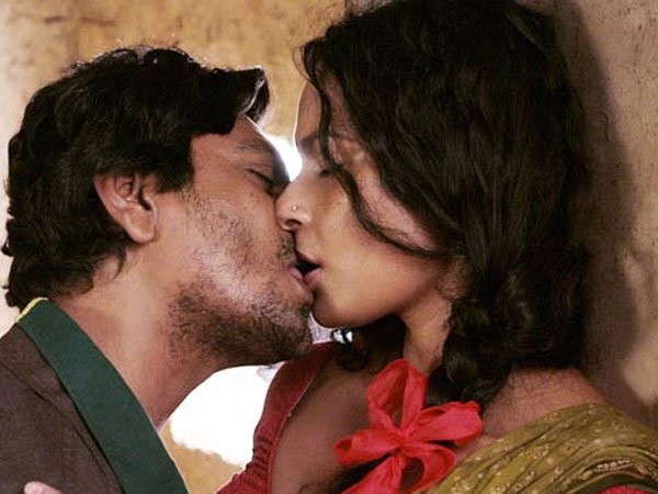 జాతీయ మహిళా కమిషన్‌లో ఫిర్యాదు