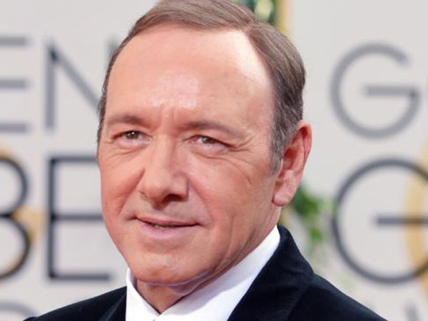  కెవిన్ స్పేసీ మీద ఆరోపణలు ఏమిటి?