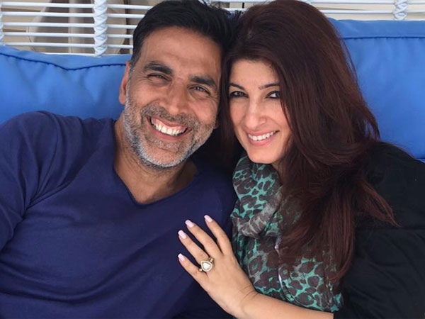  ట్వింకిల్ మాత్రం భర్తనే వెనకేసుకొచ్చింది