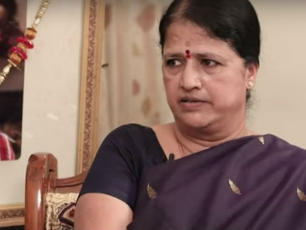 రాఘవేంద్రరావు ఆశీస్సులు