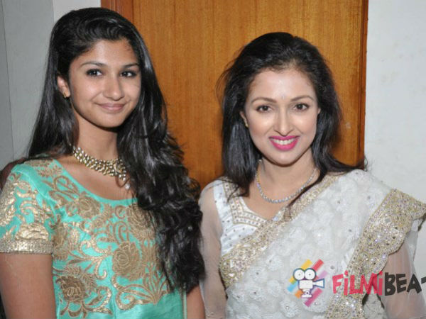 ఒకే దారిలో నడుద్దాం