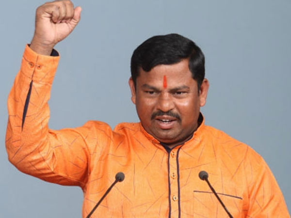 రాజ్‌పుత్‌ల గౌరవానికి భంగం