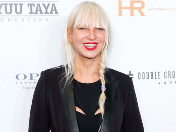 సింగర్ సియా