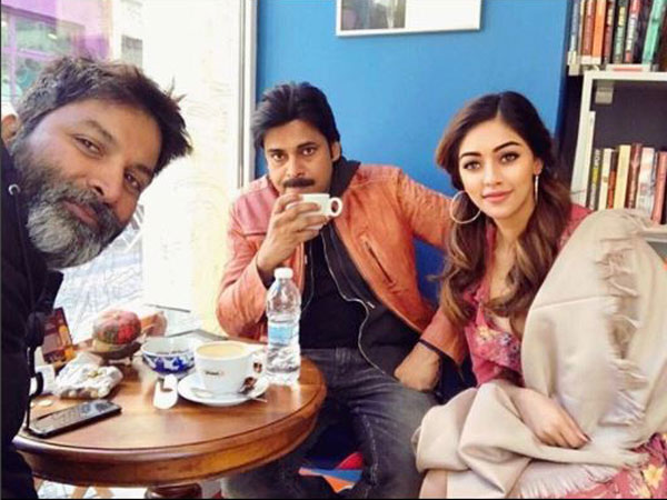  వైరల్‌గా మారిన పవన్ ఫొటో