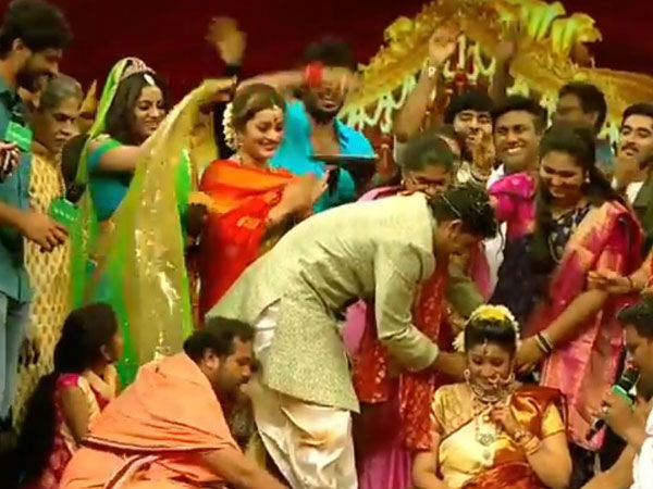 నీతోనే డాన్స్ కాంపిటీషన్