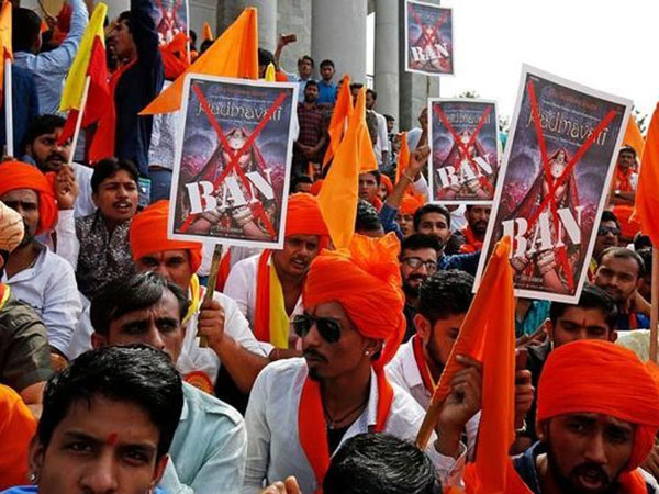  ఢిల్లీలో భారీ ర్యాలీ