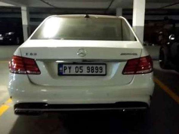  తప్పుడు పత్రాలతో ఫాజిల్