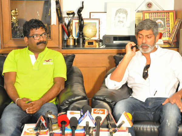 రచయిత ఇంట్లోనే రచయిత ఆడియో