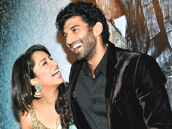  ఆదిత్యరాయ్‌తోనూ క్లోజ్‌గా