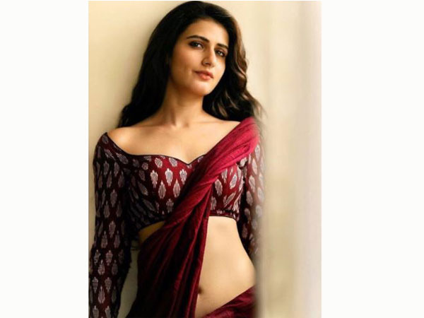  కలర్‌ఫుల్‌గా ఫాతీమా సనా షేక్