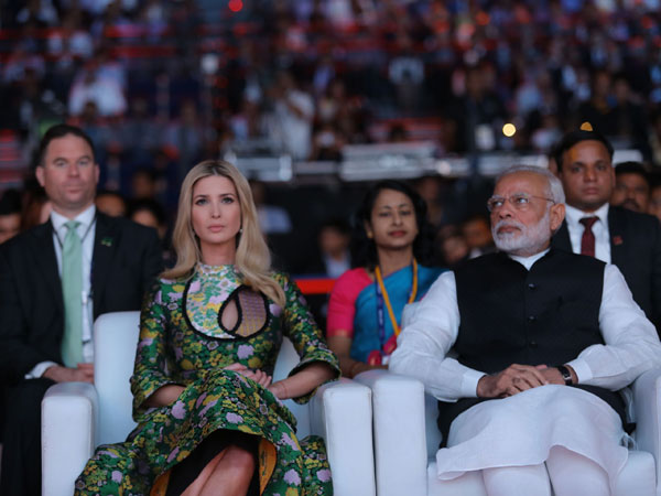  ఆమె వేసుకున్న డ్రస్సు