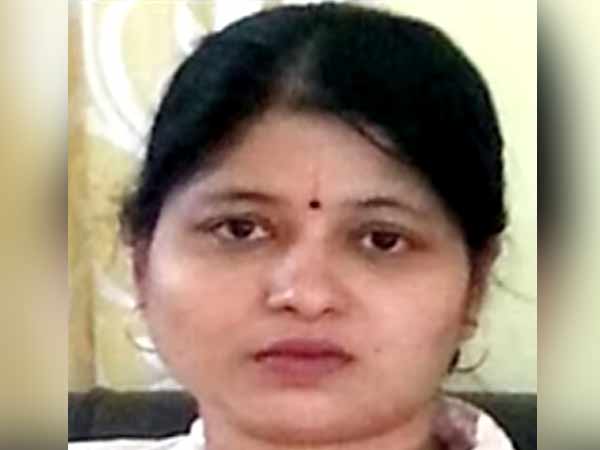 శోభన్తో సన్నిహిత బంధం