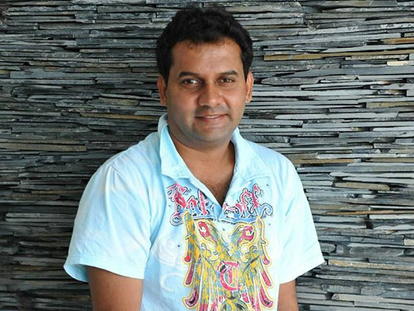  బాత్రూంలోకి వెళ్లి రాకపోయే..