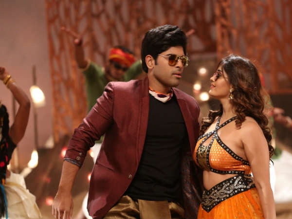 'ఒక్క క్షణం' కథ: