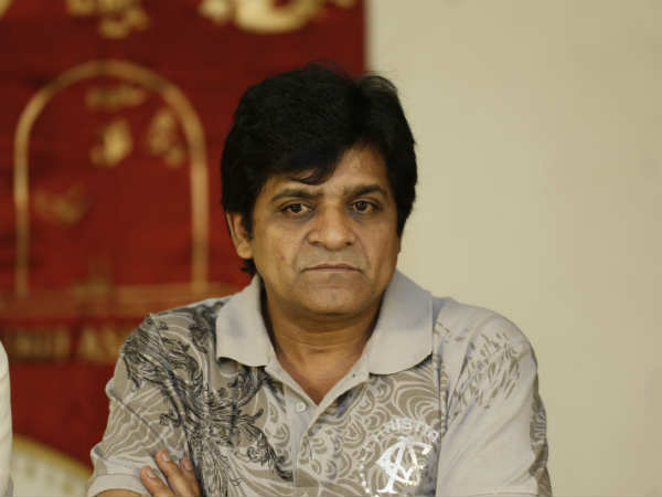 వ్యక్తిగత పనుల్లో బిజీగా