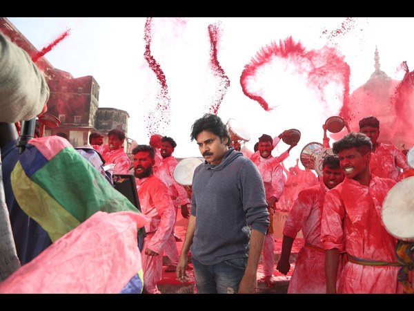 తొలి వారంలోనే 100 కోట్లు