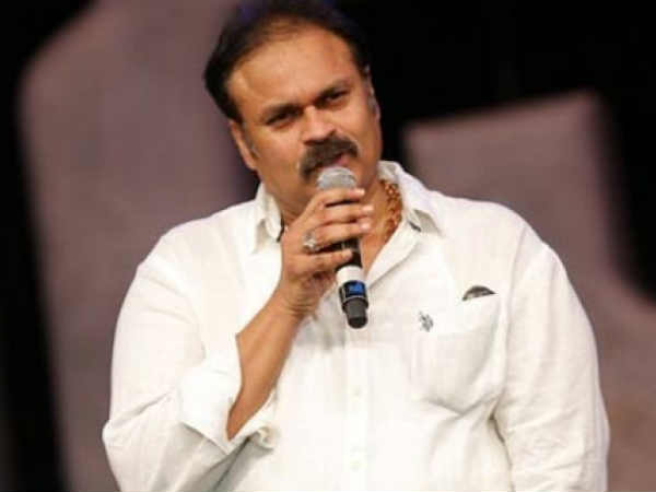 అప్పట్లో అక్కు పక్షి వివాదం వైరల్