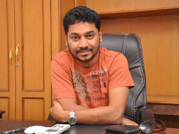 పాన్ ఇండియా స్టార్ అంటూ ప్రశంసలు