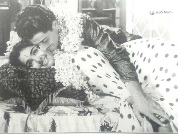  రిలీజై 50 ఏళ్లు