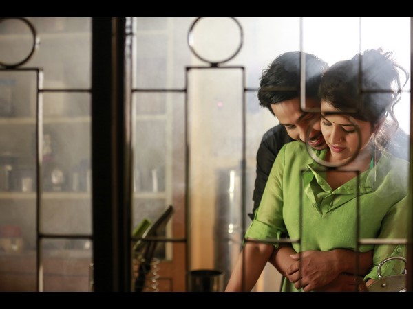 ఫస్టాఫ్‌లో కథ