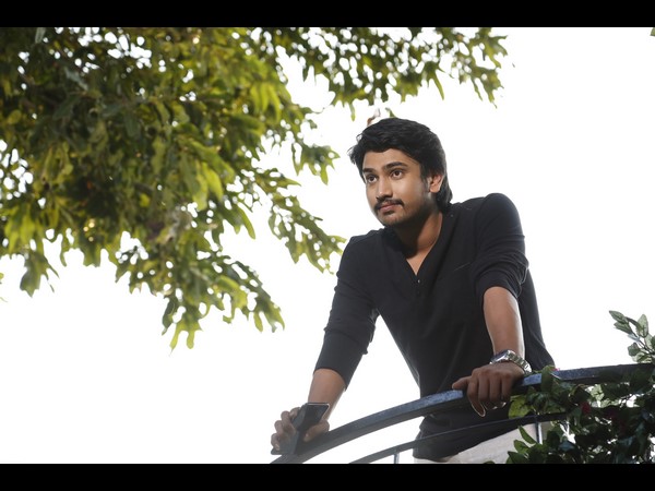 తెర వెనుక, తెర ముందు