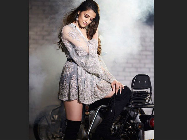 చెల్లెలు రంగంలోకి 