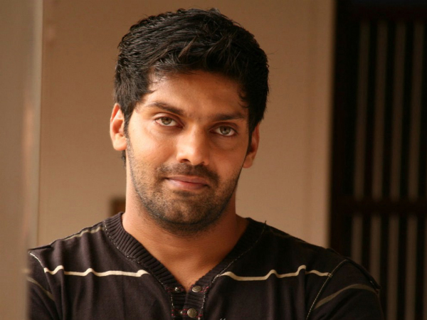 బుల్లి తెరపై హీరోల హవా 