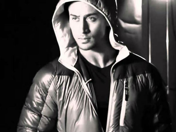 పోస్టర్ లో హాట్ హాట్ గా