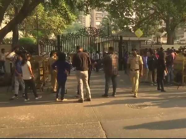  భారీ సంఖ్యలో