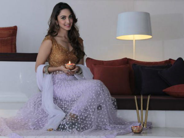 భేషజం కనిపించదు