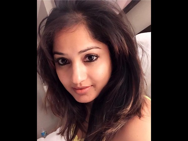 పరిశ్రమలో వంద మంది ఉంటే