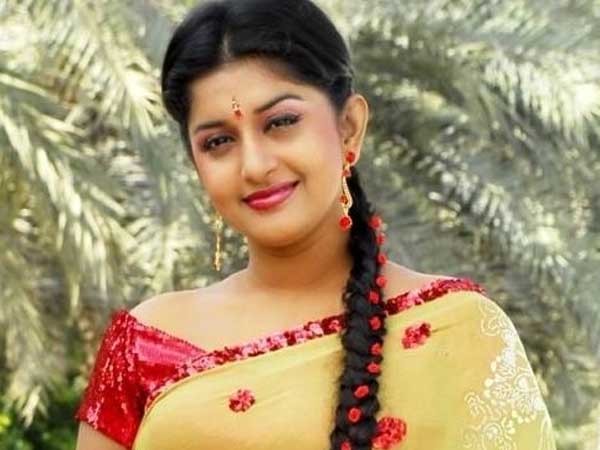 నో గ్లామర్ షో