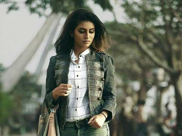  చూపులతో చంపేసింది