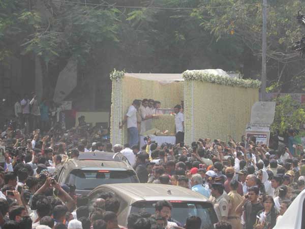  3 గంటల తర్వాత శ్మశాన వాటికకు