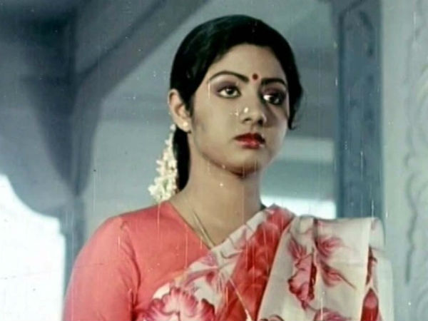 ప్రత్యేక విమానంలో ఇండియాకు శ్రీదేవి భౌతిక కాయం