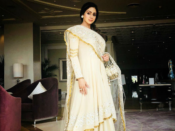 దుబాయ్‌లో ఏం జరుగుతోంది