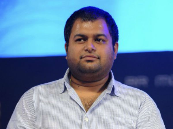 తొలిప్రేమలో పాటలు, బ్యాక్ గ్రౌండ్ మ్యూజిక్ అదుర్స్ 