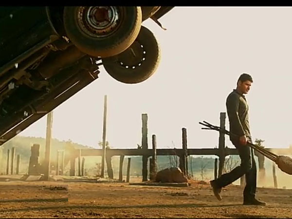 మనమంతా సమాజంలోనే..