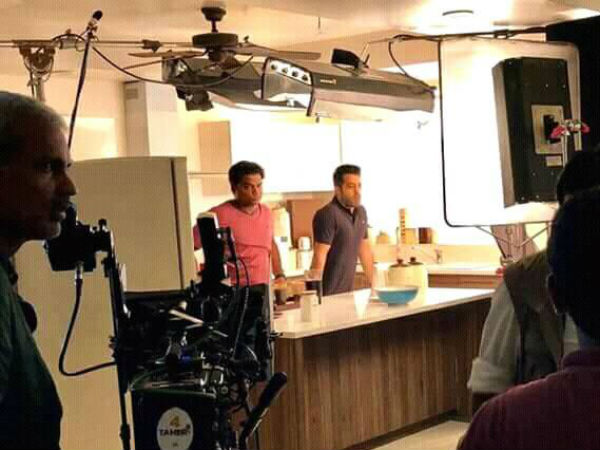 కాదనలేక పోయిన ఎన్టీఆర్