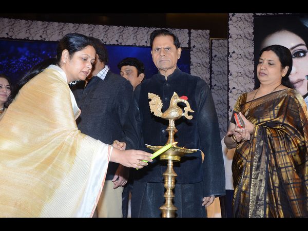 శ్రీదేవి నాకు చిన్ననాటి