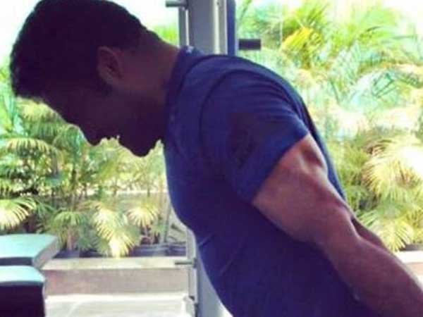 కండలు తిరిగేలా తారక్ కసరత్తులు