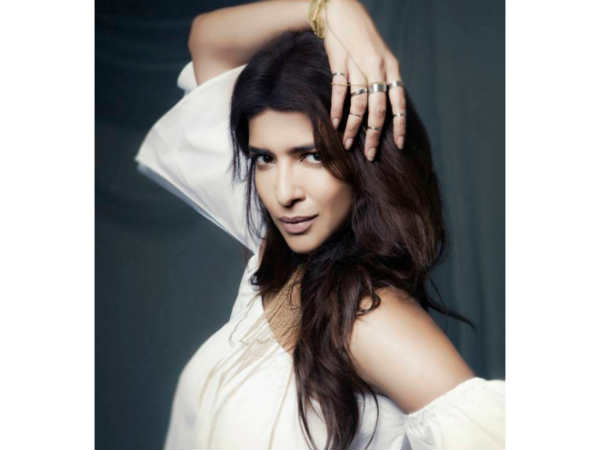  సోషల్ మీడియాలో యాక్టివ్