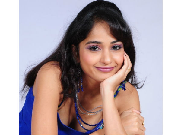 అలా చెప్పి ఉండాల్సింది