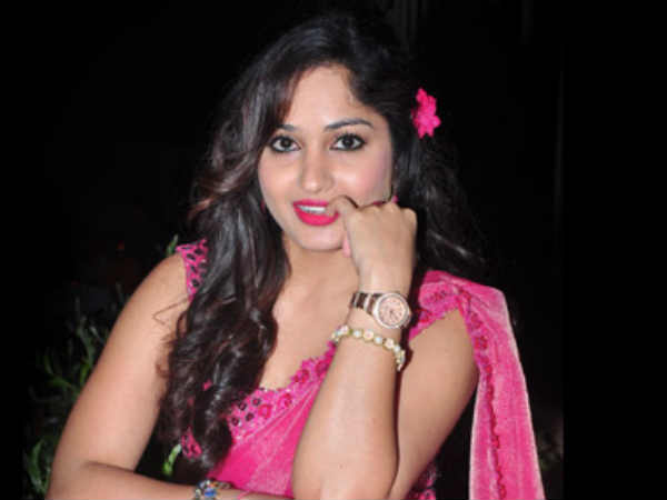  అసలు మీకు కల్చర్ లేదు