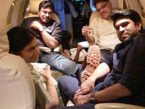 ఫోటోస్ వైరల్